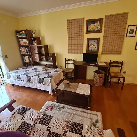 Privatunterkunft Suites Milharica *